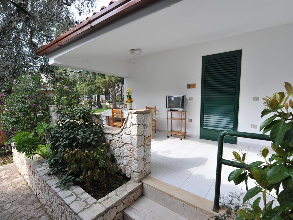 Camping Village Degli Ulivi Mattinata Δωμάτιο φωτογραφία